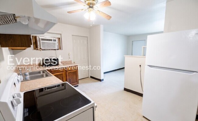 Foto del edificio - 413 N Hawthorne St