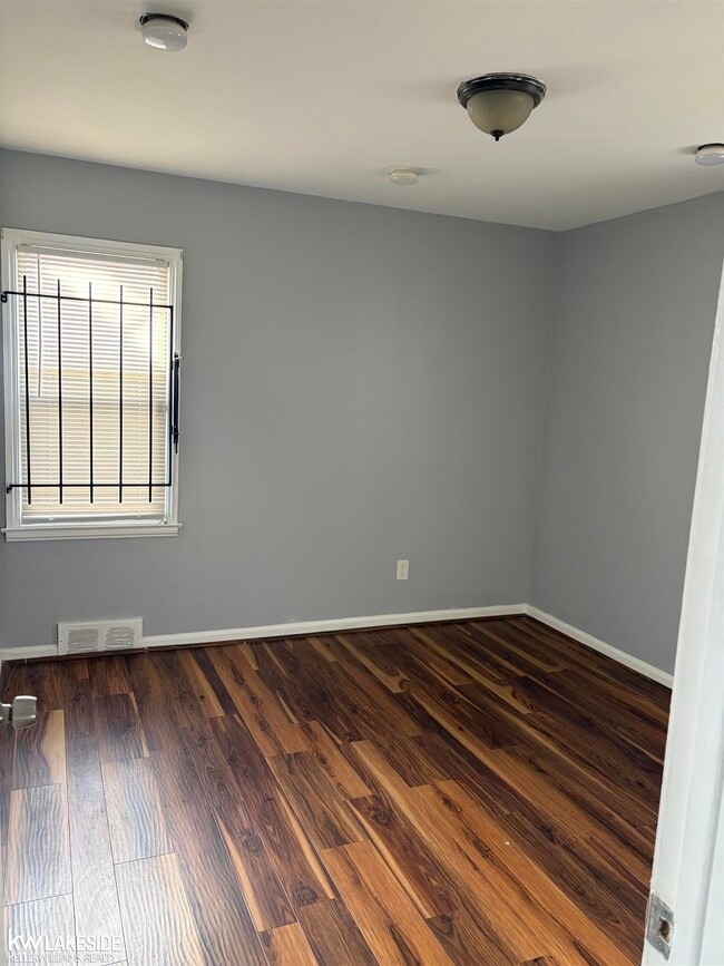 Building Photo - 9539 Beaverland St