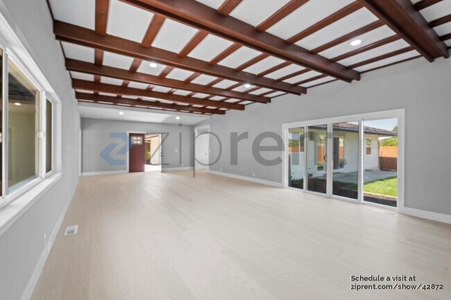 Foto del edificio - 3727 Northridge Dr