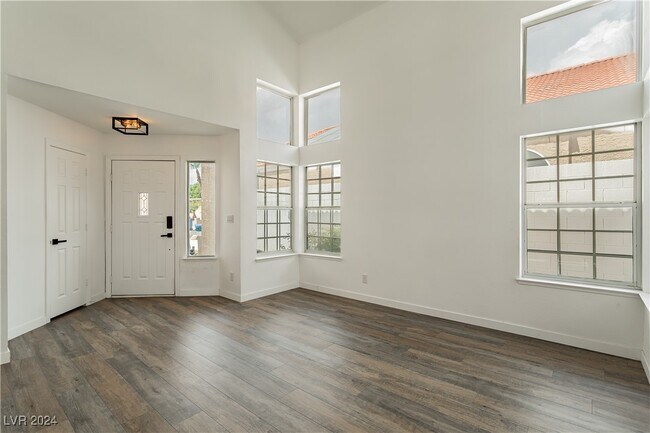 Building Photo - 3024 Pebblestone
