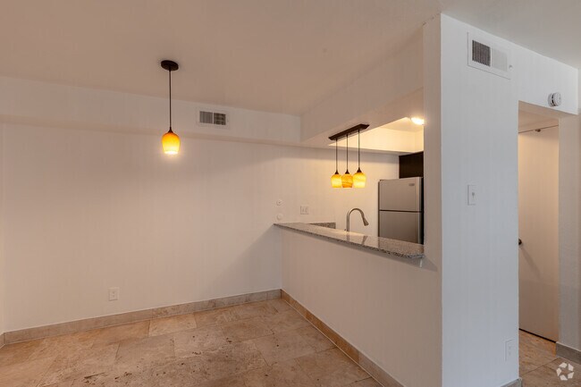 2BR,2BA-838SF-Dining Area - Cityscape Apartments