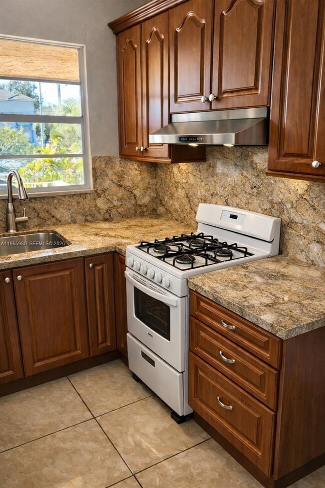 Building Photo - 6850 W 14th Ct