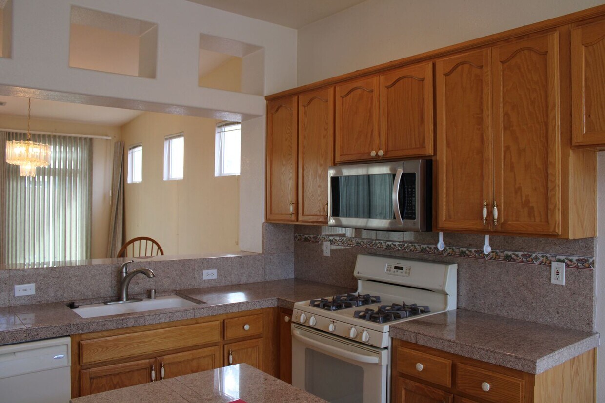 Foto del edificio - Beautiful Single-Story Home in Manteca with Office and Upgrades!