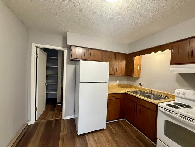 Foto del edificio - 1155 KY-3057