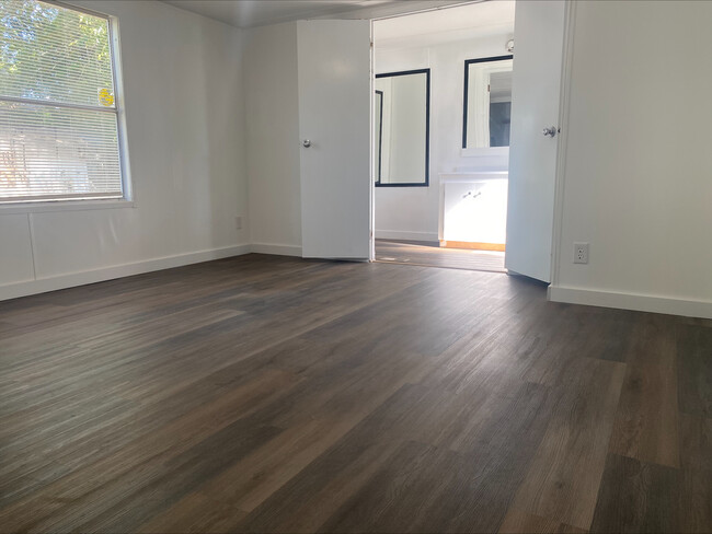 Foto del edificio - 937 McFadden St
