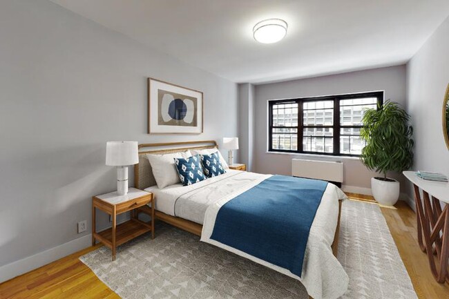 Building Photo - 301 E 47th St