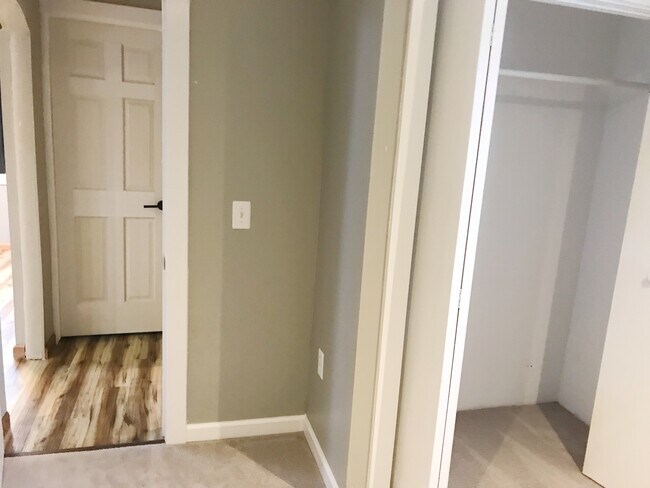 Dormitorio - 721 S Kolbiaz Dr