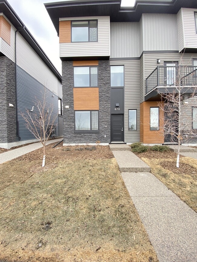 Building Photo - 870 Cornerstone Blvd NE