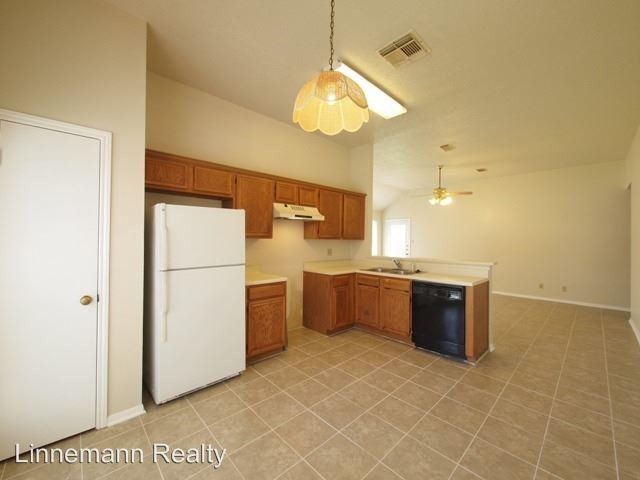 Building Photo - 3 br, 2 bath House - 2607 Armadillo Drive