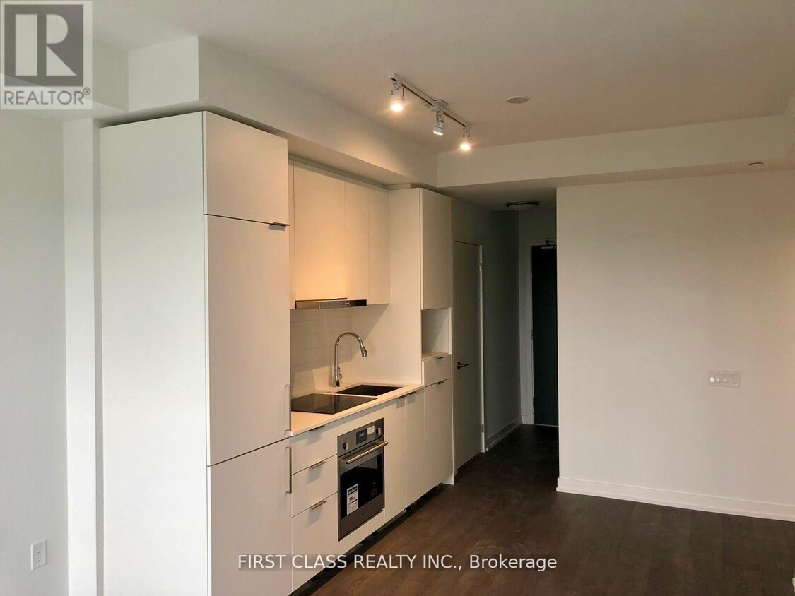 Photo principale - 7-N2307 Golden Lion Heights