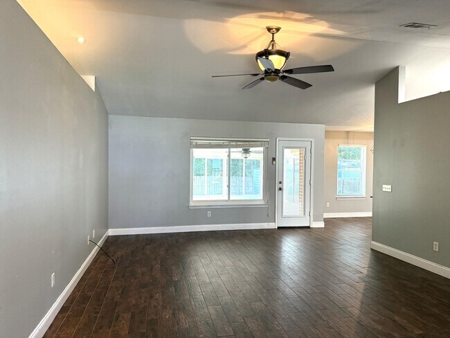 Foto del edificio - 2813 Atoka Trail