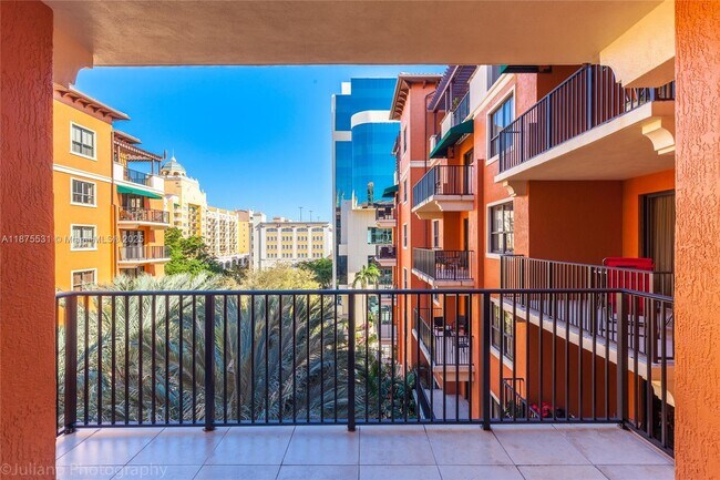 Foto del edificio - 100 Andalusia Ave
