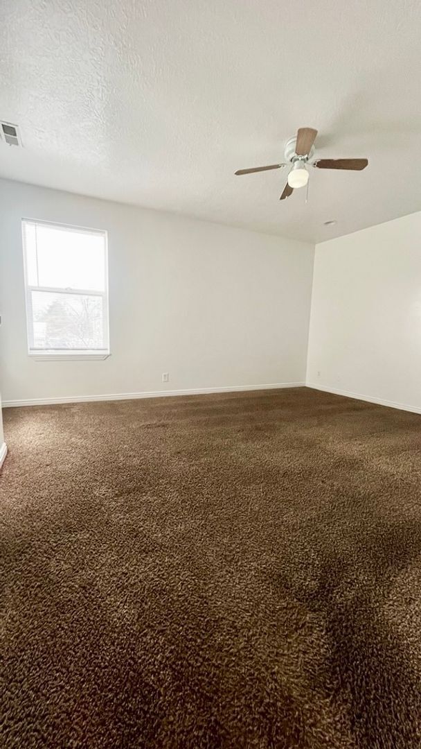 Foto del edificio - 1285 W 500 N