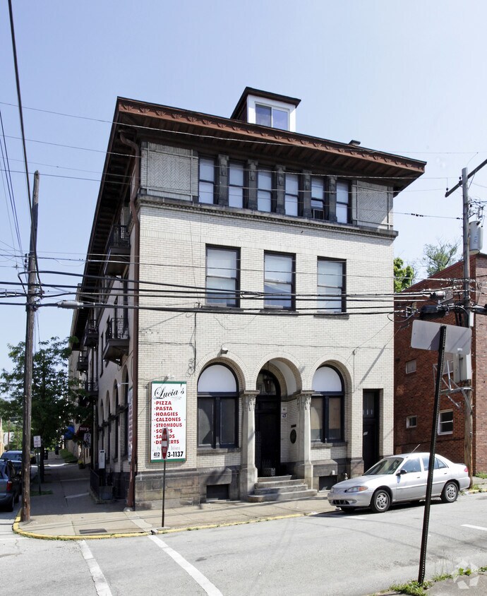 500 2nd Ave, Pitcairn, PA 15140 Apartments in Pitcairn, PA