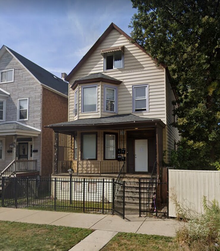 8320 S Muskegon Ave Unit 3, Chicago, IL 60617 Room for Rent in