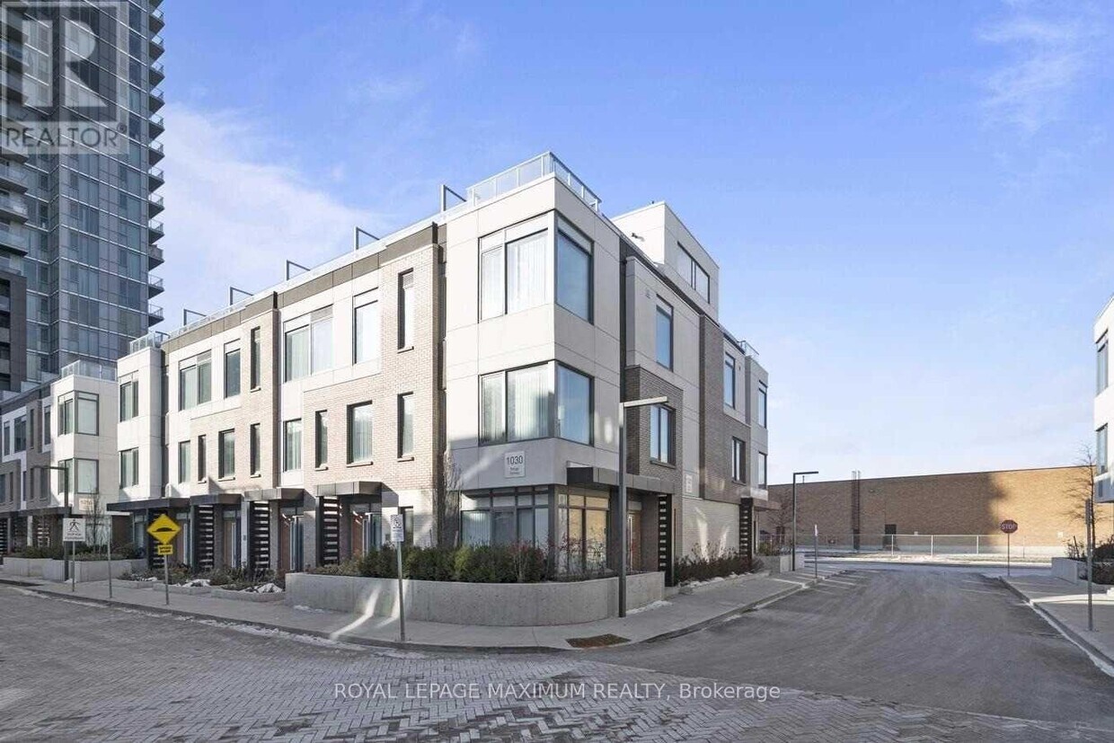 Photo principale - 1030-1030 Portage Pkwy