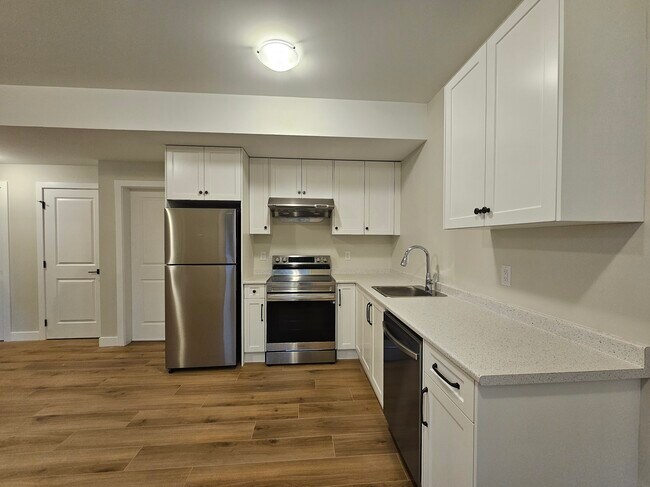 Building Photo - 46058 Bonny Ave