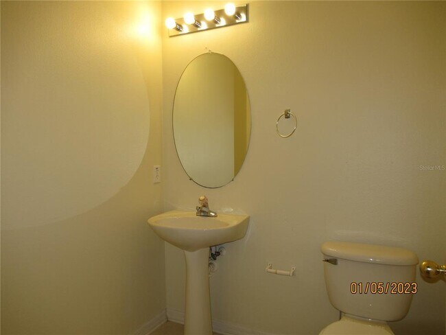 Building Photo - 11131 Golden Silence Dr