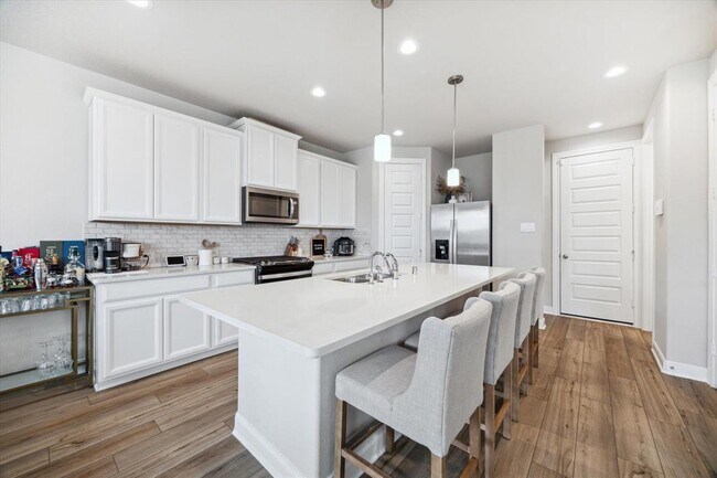 Building Photo - 4122 Peaceful Pines Ln