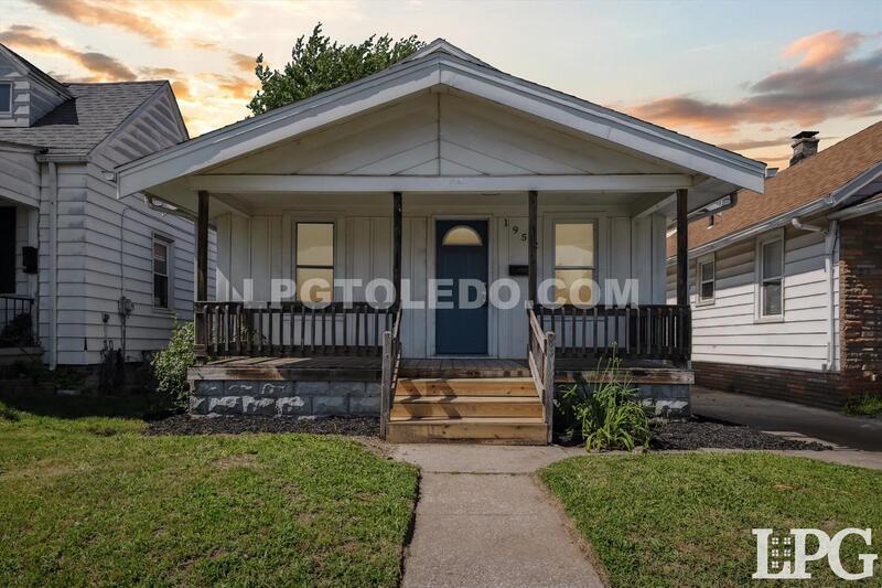 Foto principal - 1952 Fairfax Rd