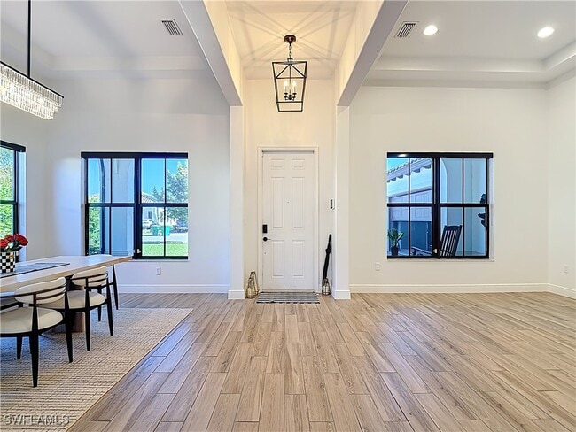 Foto del edificio - 5023 Salerno St