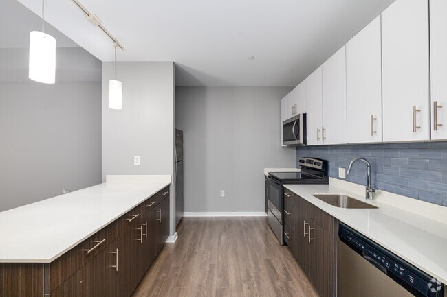 1BR, 1BA - 750SF - Kitchen - Falls Bridge Lofts