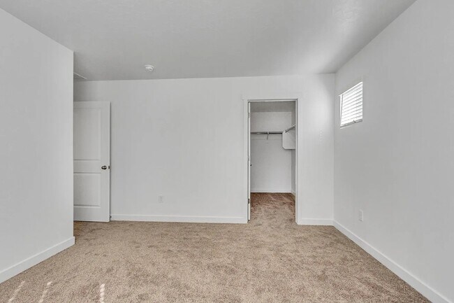 Foto del edificio - 597 N Scuttlebutt Ln