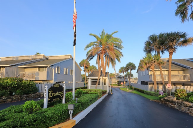 Building Photo - 4949 N Hwy A1A