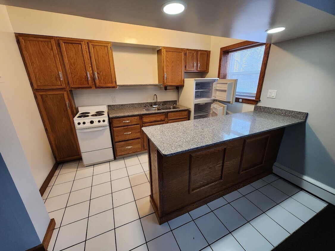 Foto principal - 2294 Marshall Ave