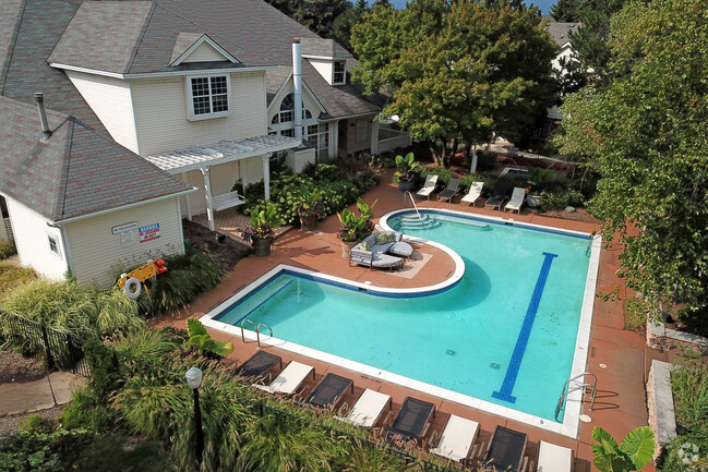 Swimming Pool - Cornerstone at Troy Apartments