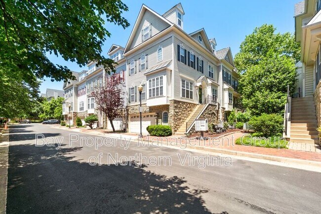 Building Photo - 5061 Donovan Dr