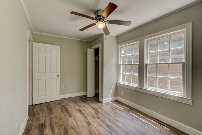Foto del edificio - SF-007-904/906 South 20th Street Duplex