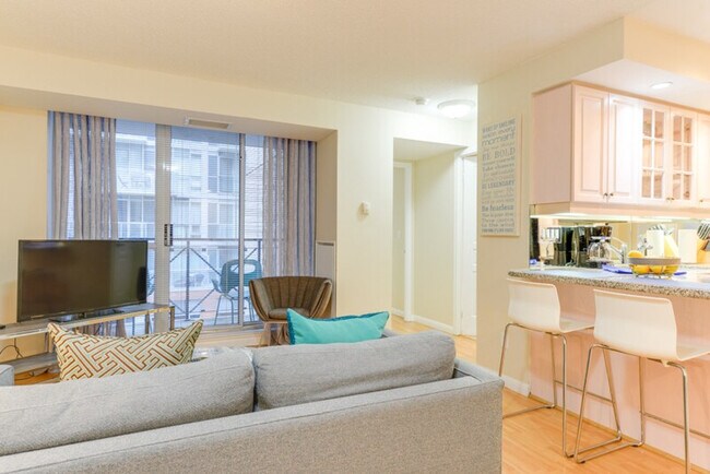 Photo du bâtiment - 140 Simcoe St