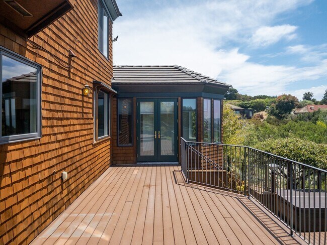 Foto del edificio - 27 Meadow Hill Dr