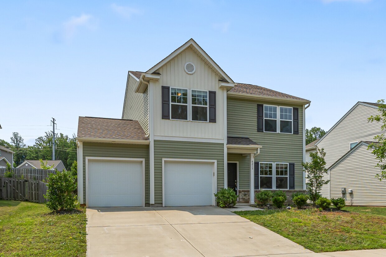 Foto principal - 4213 Stockbrook Dr