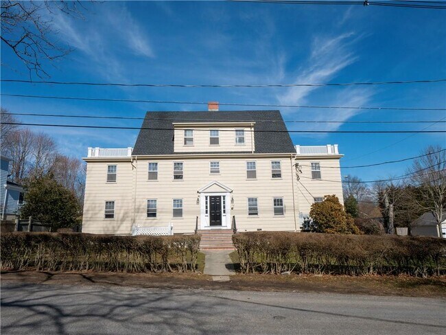 Foto del edificio - 118 Ruggles Ave