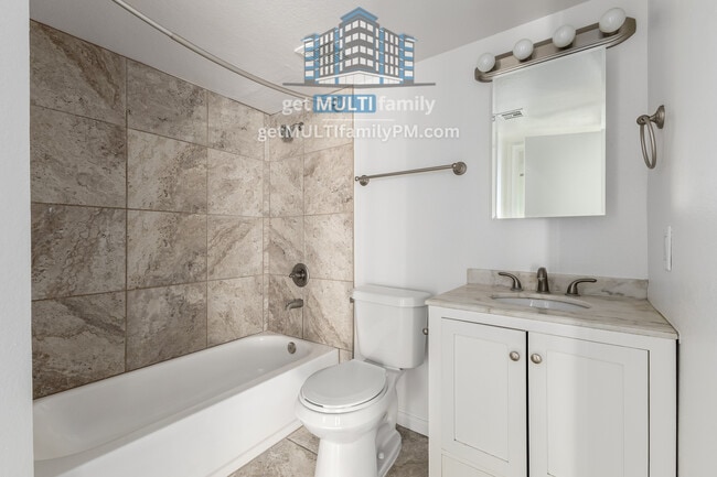 Building Photo - 1923 E Hayden Ln