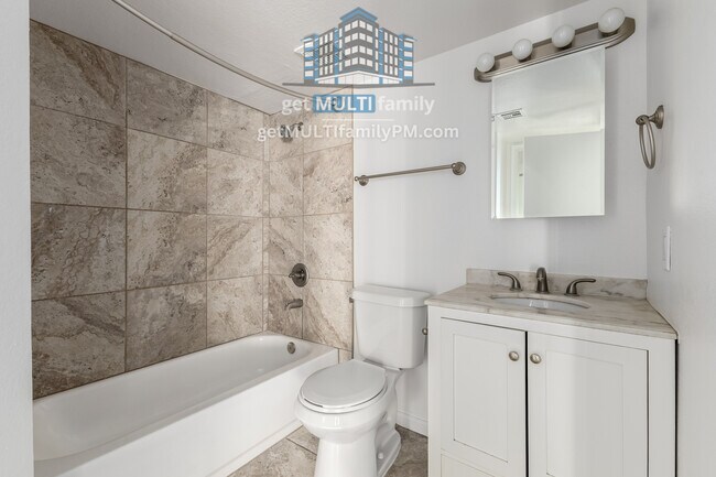 Photo - 1923 E Hayden Ln Apartment