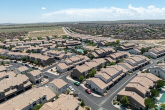 Building Photo - Diamond Mesa