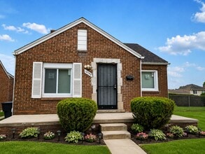 Building Photo - 12799 Elmdale St