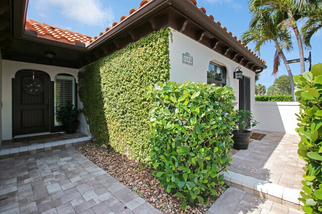 Front Doorway - 1470 Via Miguel