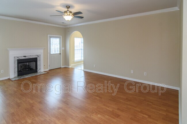 Foto del edificio - 1030 Lexington Dr
