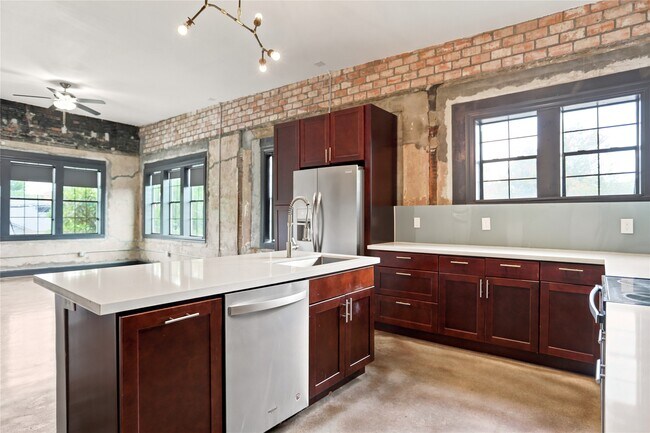 Building Photo - 6819 Avenue C