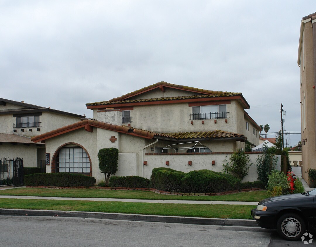 37823790 Green Ave, Los Alamitos, CA 90720 Apartments in Los