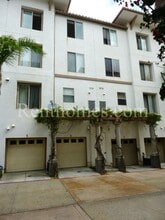 Building Photo - 8301 Rio San Diego Dr