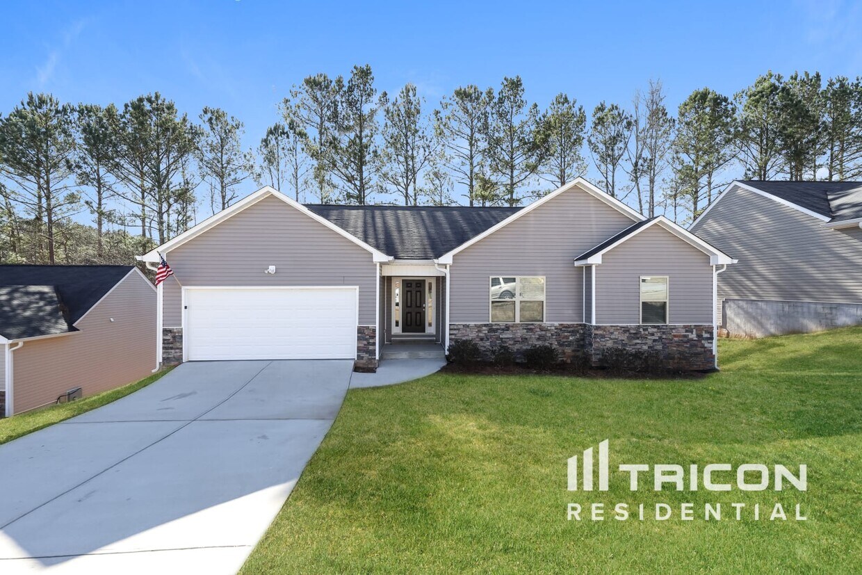 Primary Photo - 652 Amberwood Dr