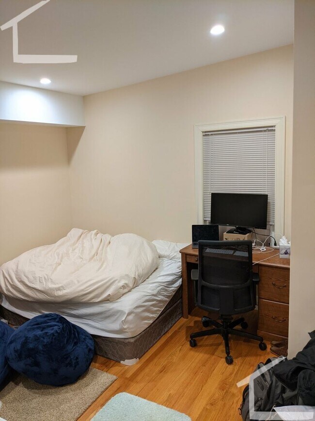 Foto del edificio - 32 Higgins St