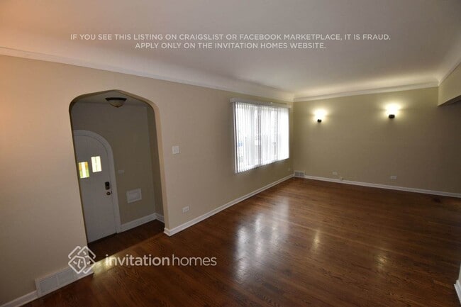 Building Photo - 2528 Ridgeland Ave