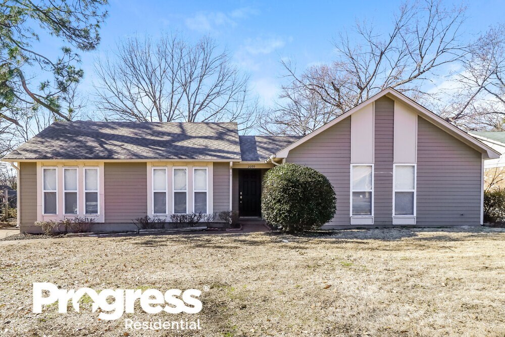 Foto principal - 2099 Woodfield Park Rd