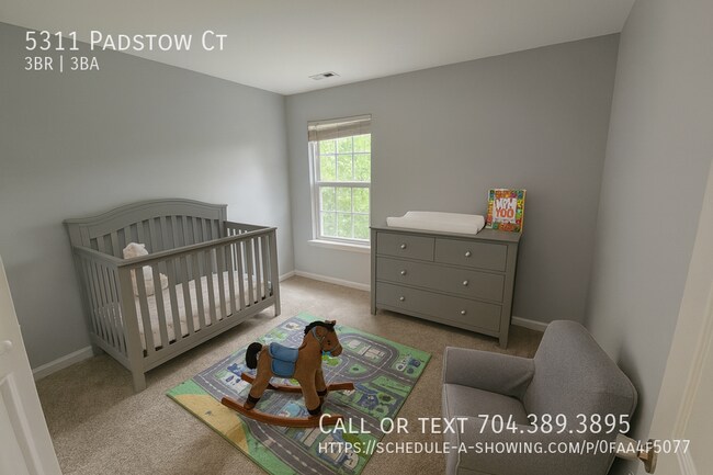 Foto del edificio - 5311 Padstow Ct